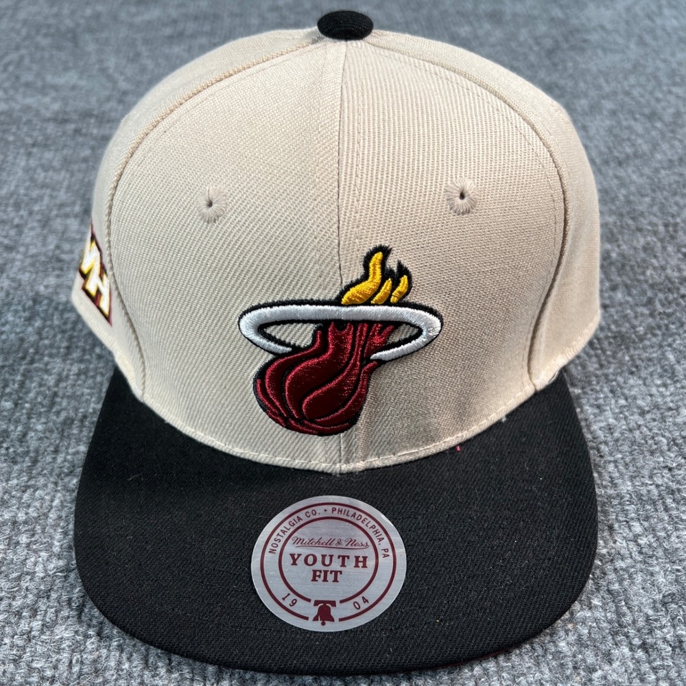 Mitchell & Ness Miami Heat NBA Youth Tan Black No Days Off Snapback Hat